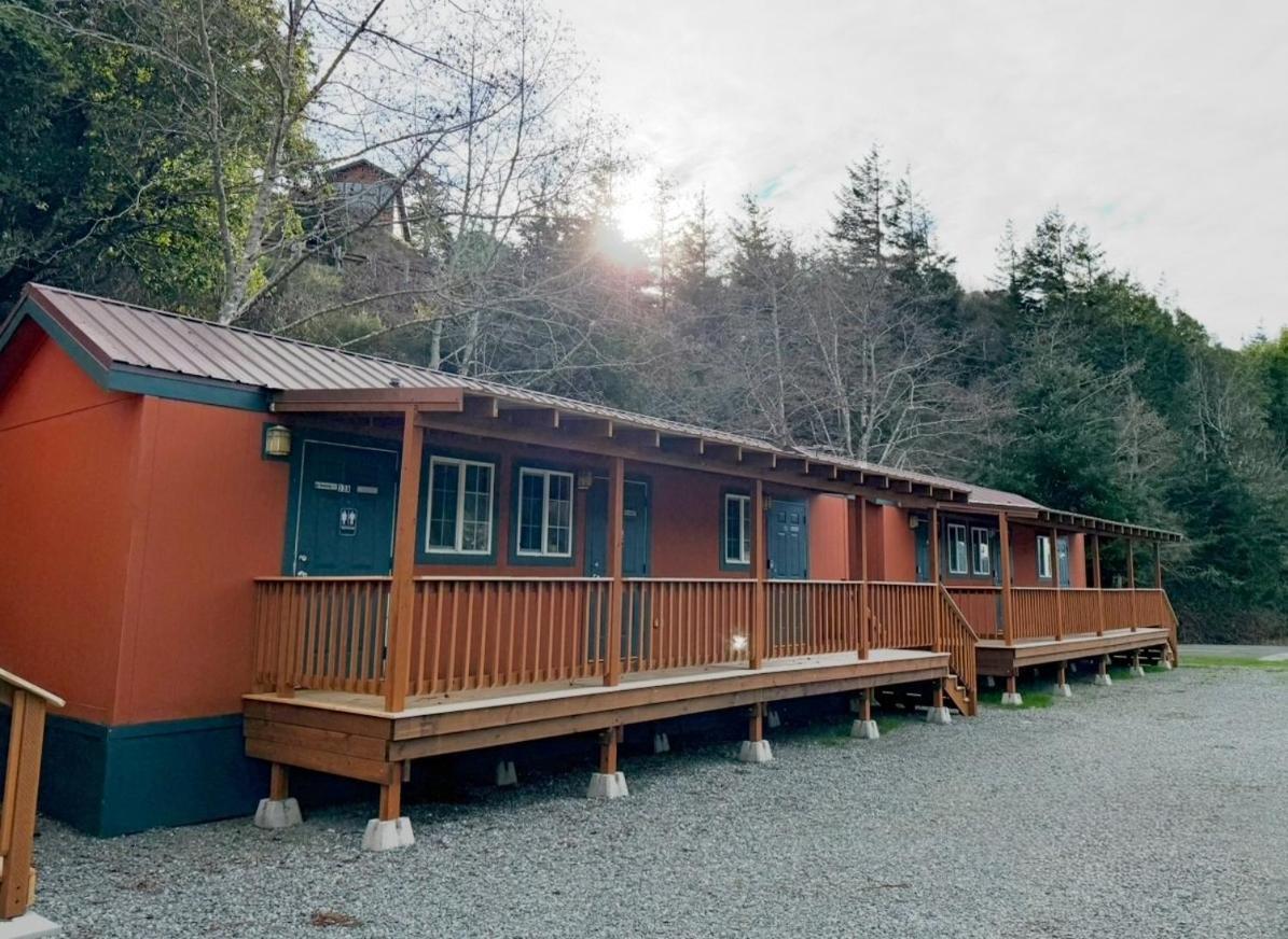 Rogue River Landing Resort Gold Beach Exteriör bild